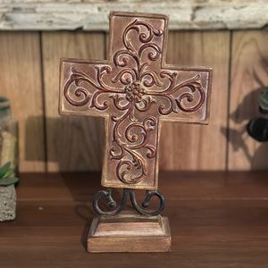 Southern Living at Home Resin and Metal Cross